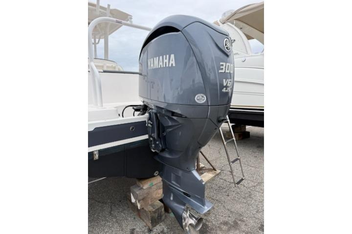 2021 Robalo R242 Explorer with Yamaha 300 V6 outboard motor.