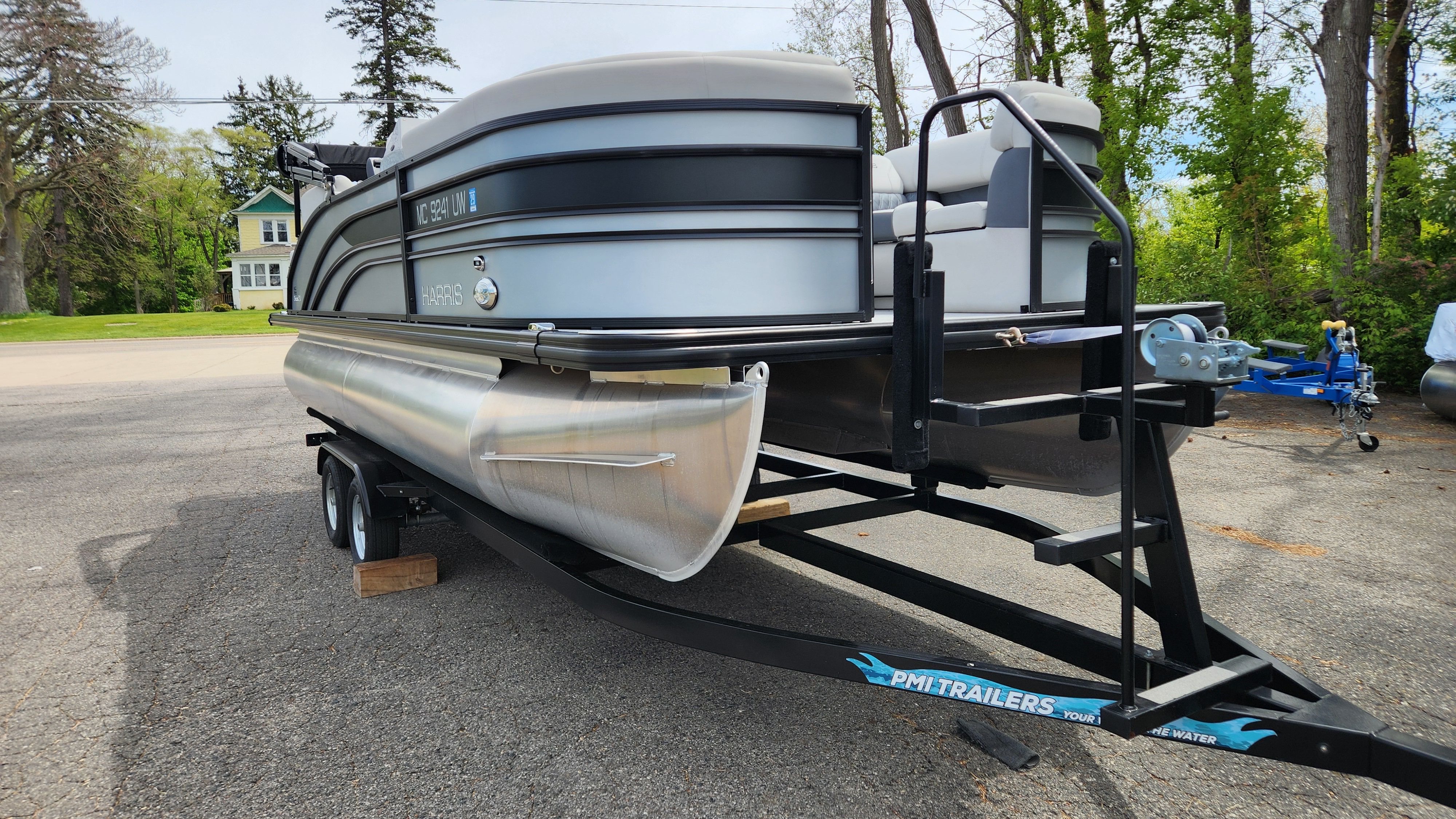 2023 Harris Sunliner 210