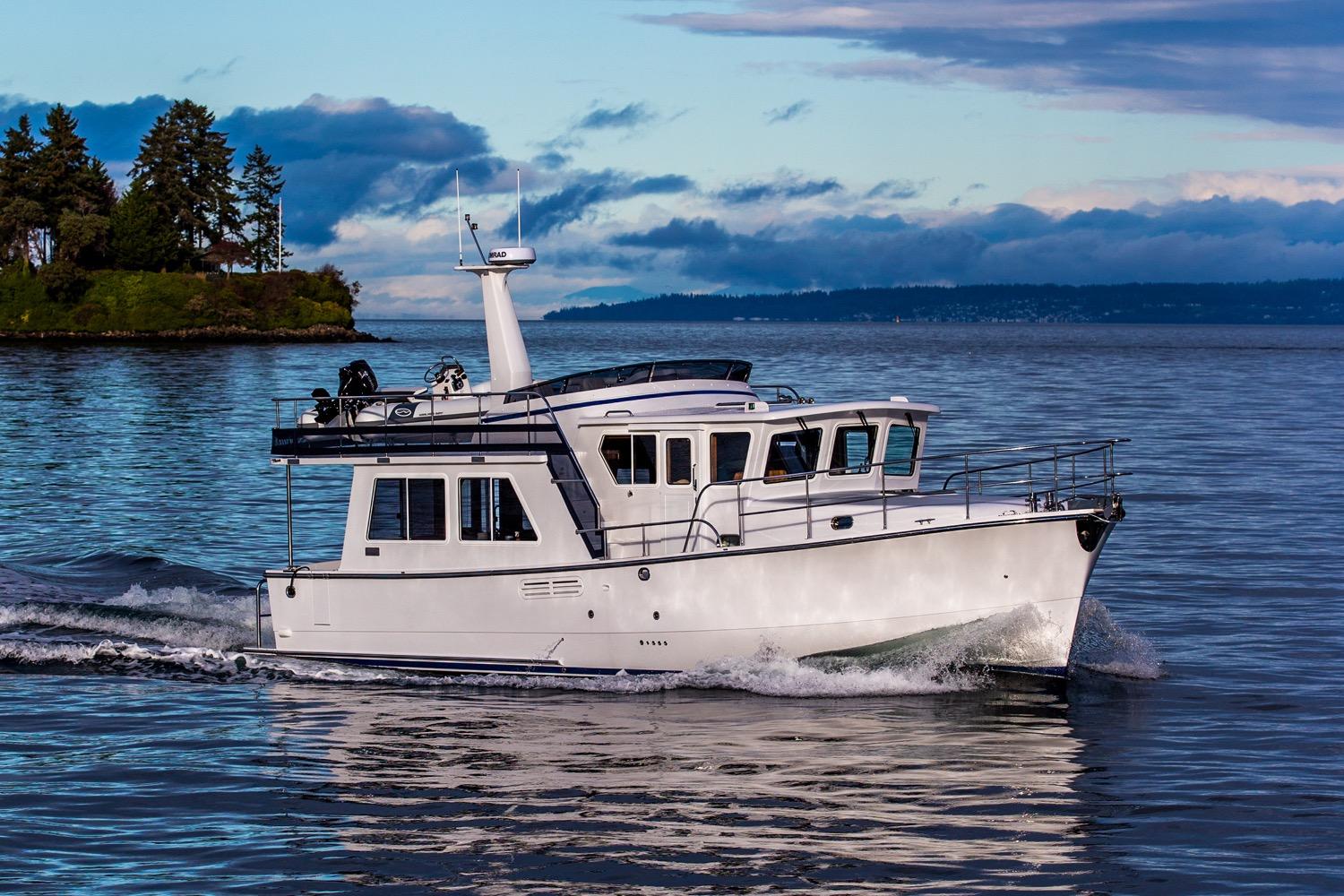 2026 Helmsman Trawlers 43 Pilothouse