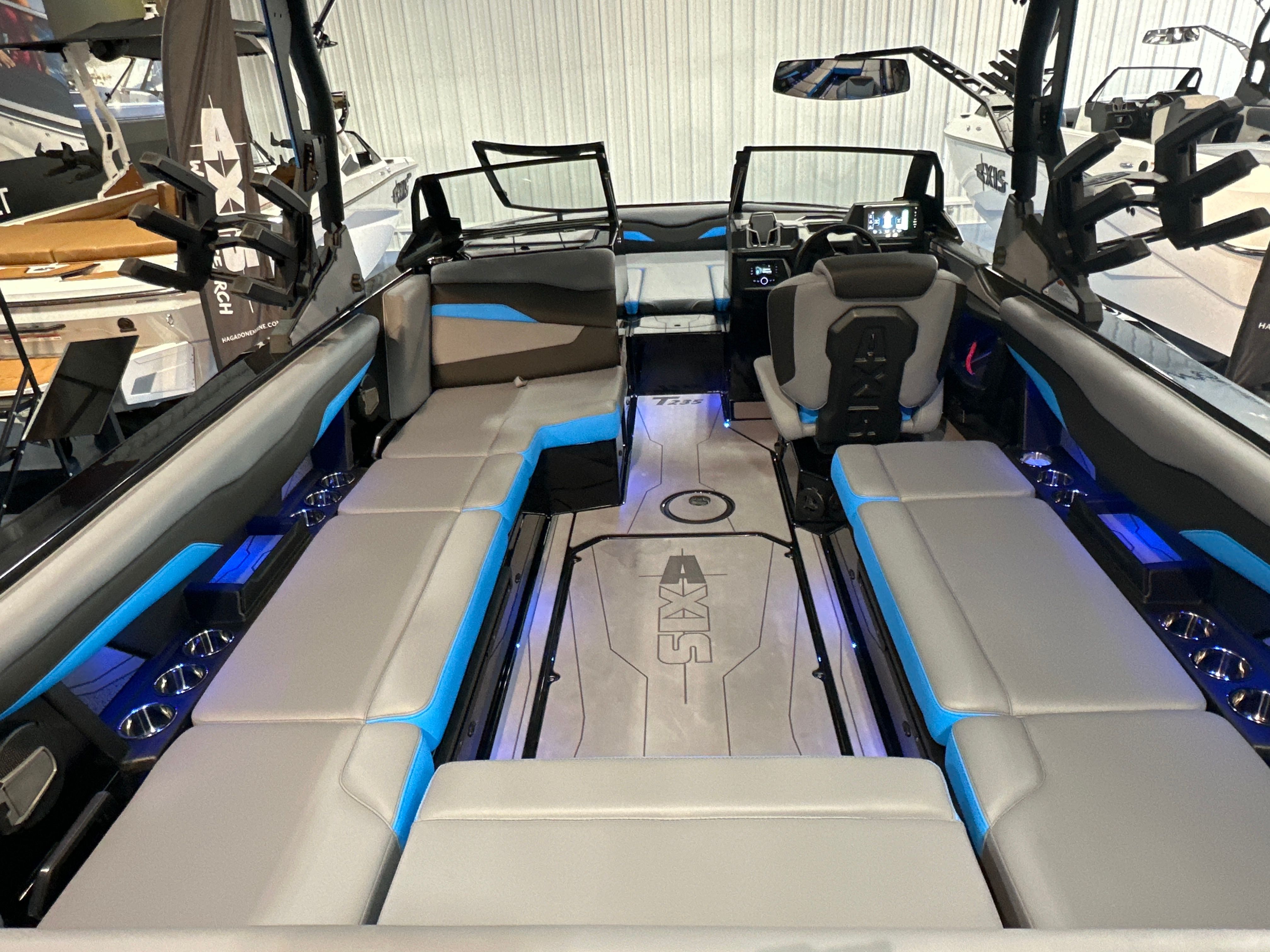 2026 Axis T235 - 12