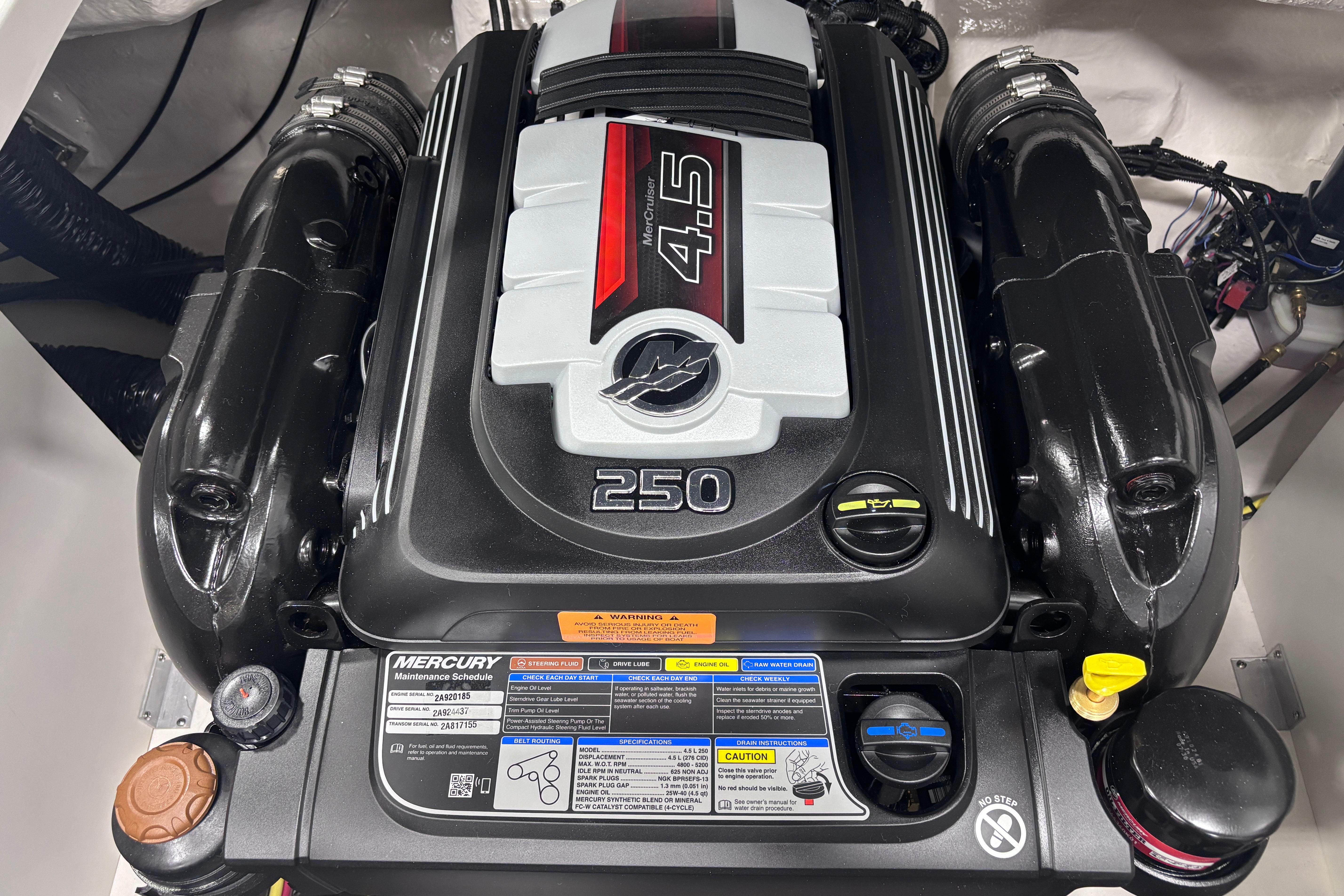 Engine of 2026 Chaparral 23 SSi boat, featuring Mercury 4.5L 250 horsepower.