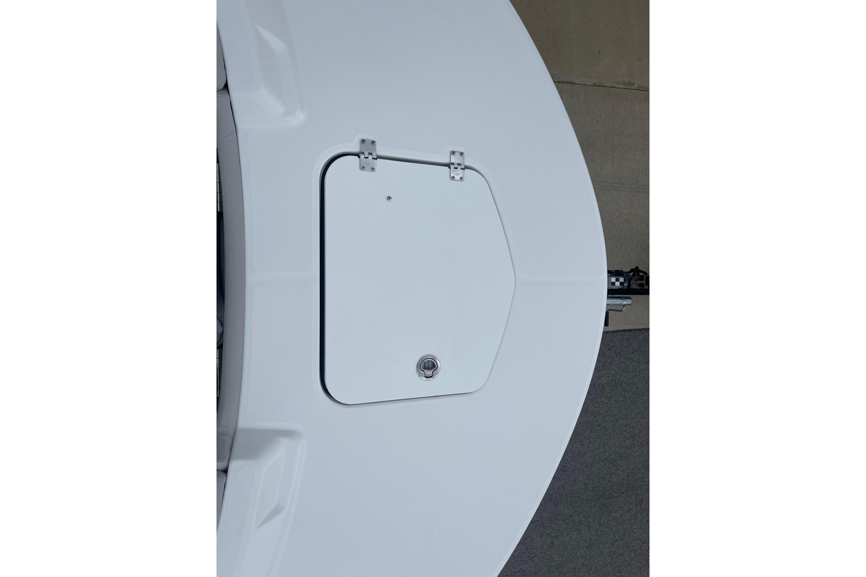 2026 Hurricane Center Console 24 OB boat hatch detail, showcasing sleek design and functionality.