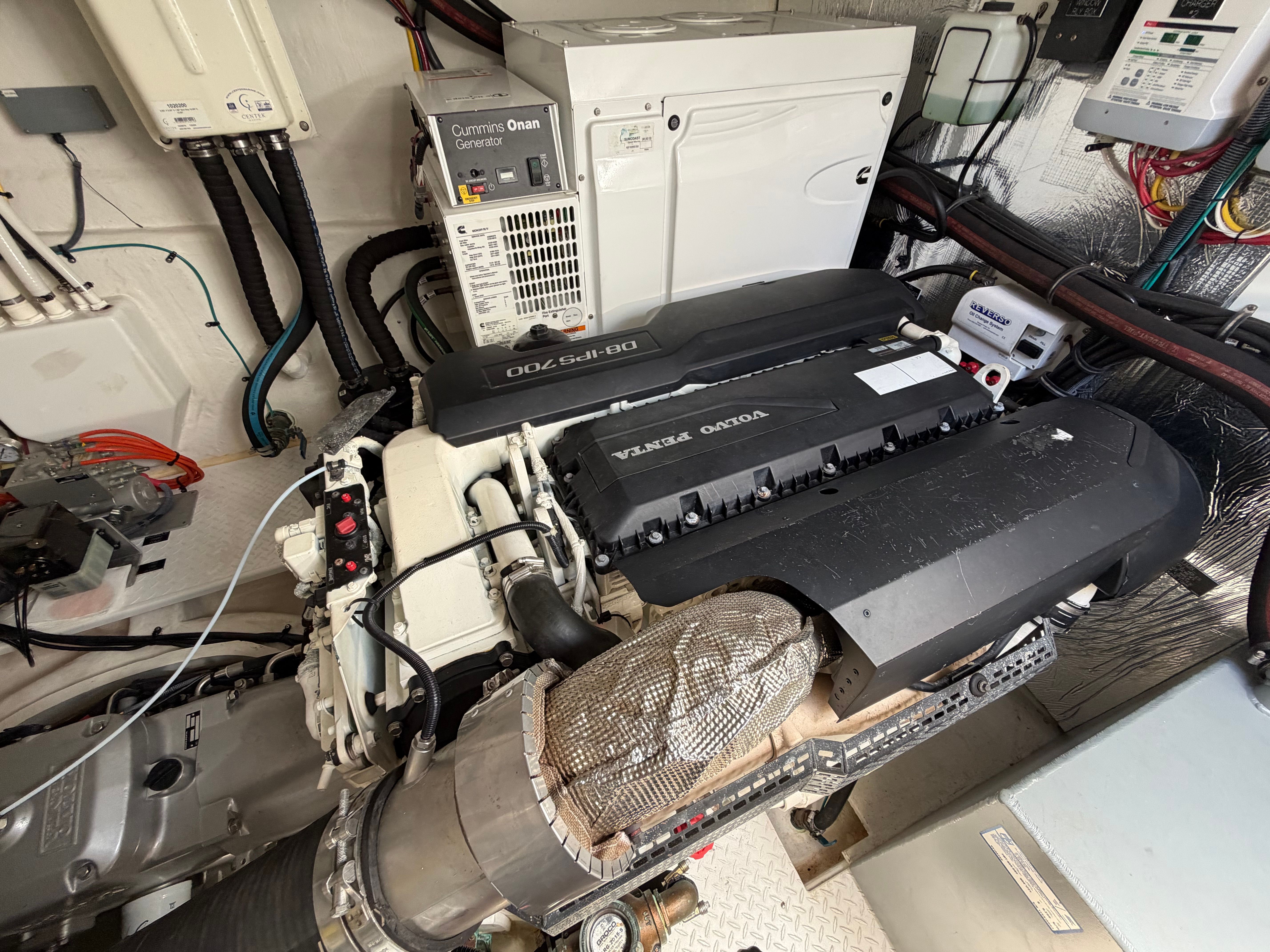 2020 Cruisers Yachts 50 Cantius - 22