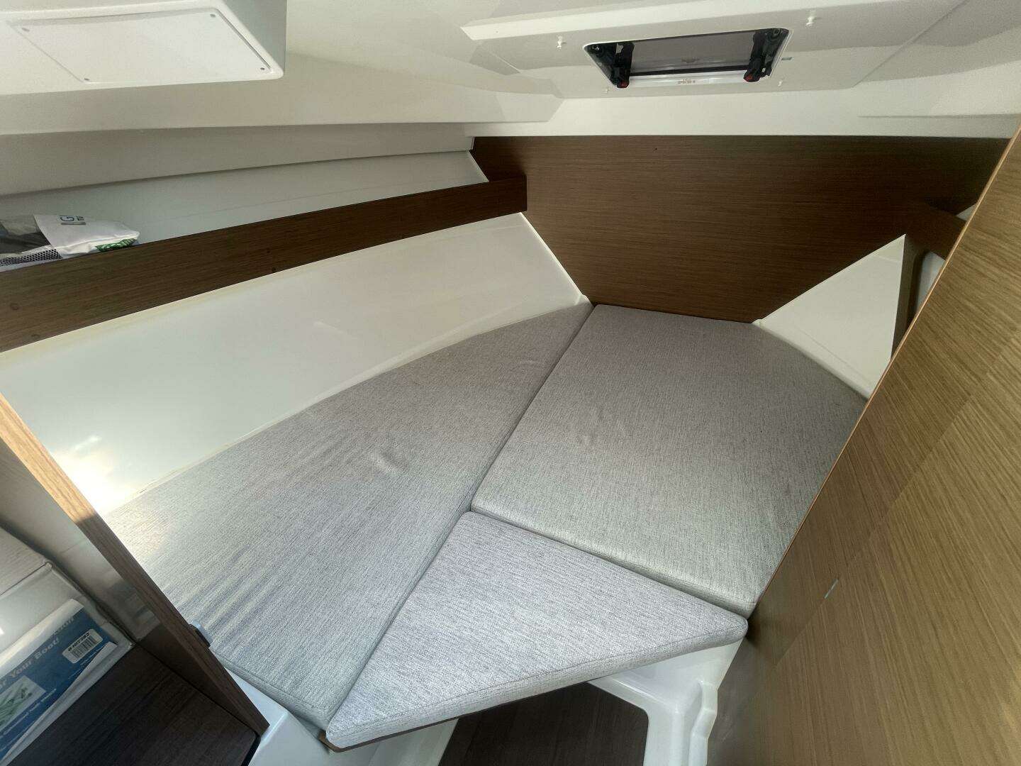 2022 Jeanneau NC 795 S2 - Image 26