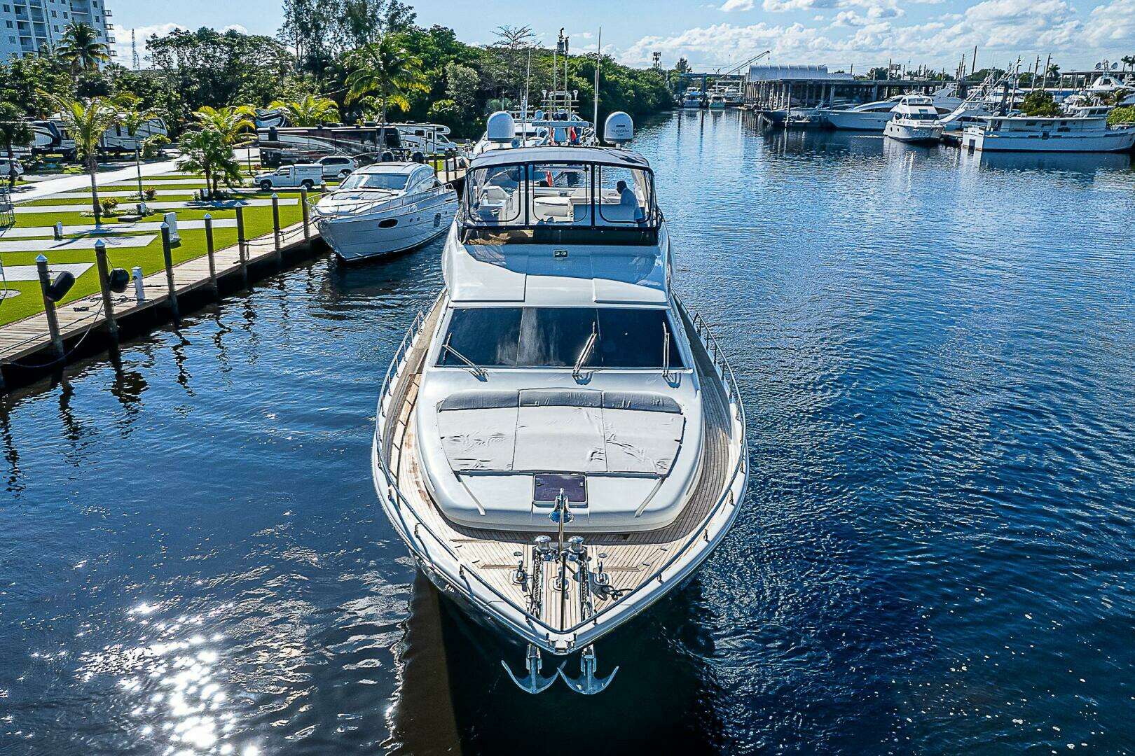 2006 Ferretti Yachts 830 - Image 4