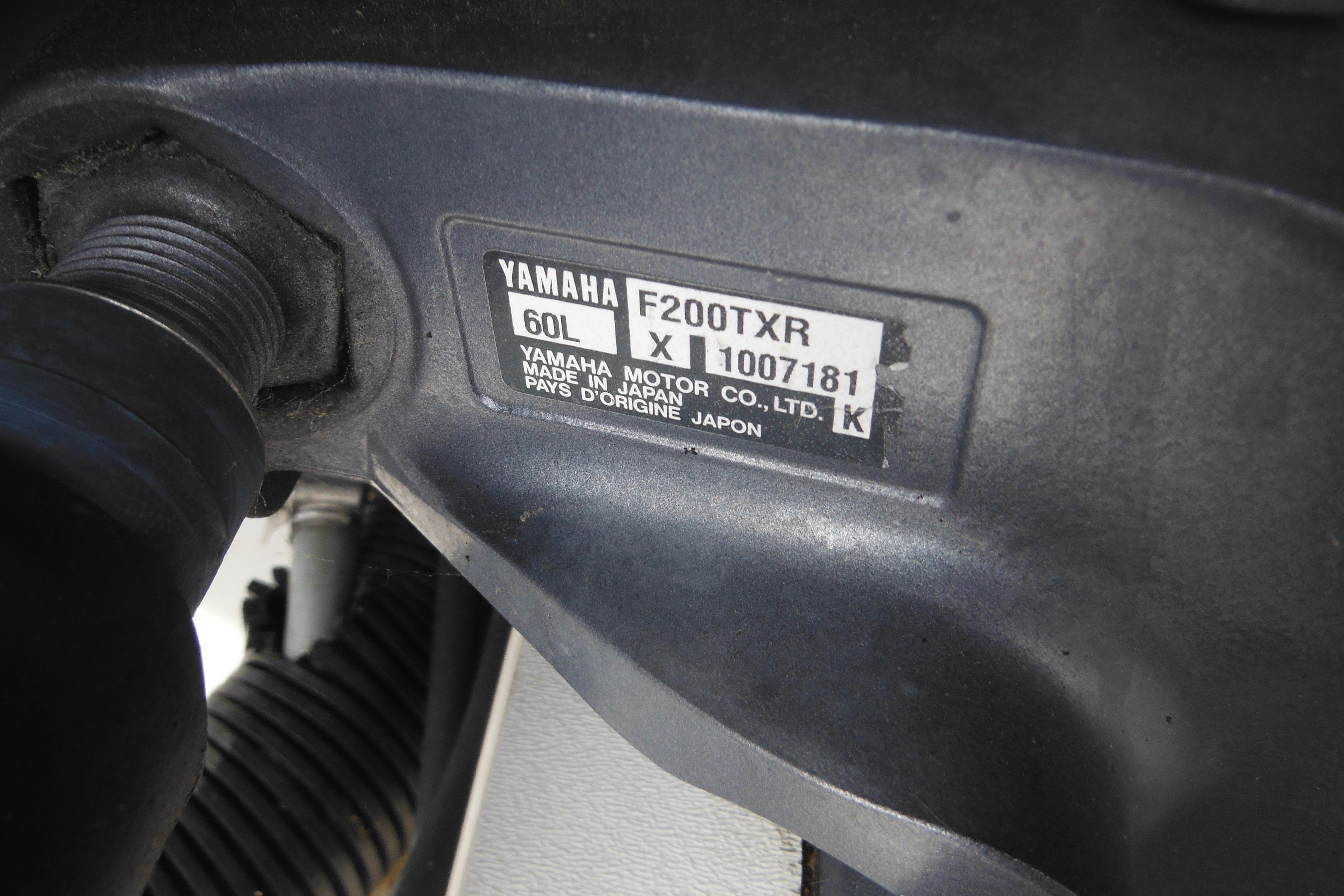 Yamaha F200TXR engine label on 2005 Seaswirl Striper 2101 Walkaround O/B boat.