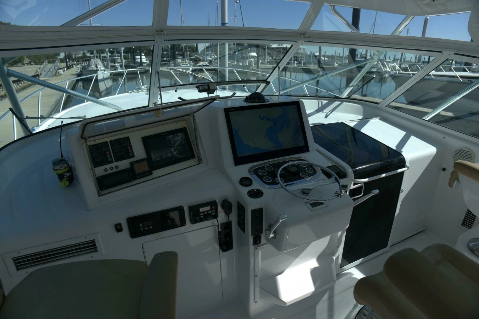2002 Viking 43 Open - Image 5