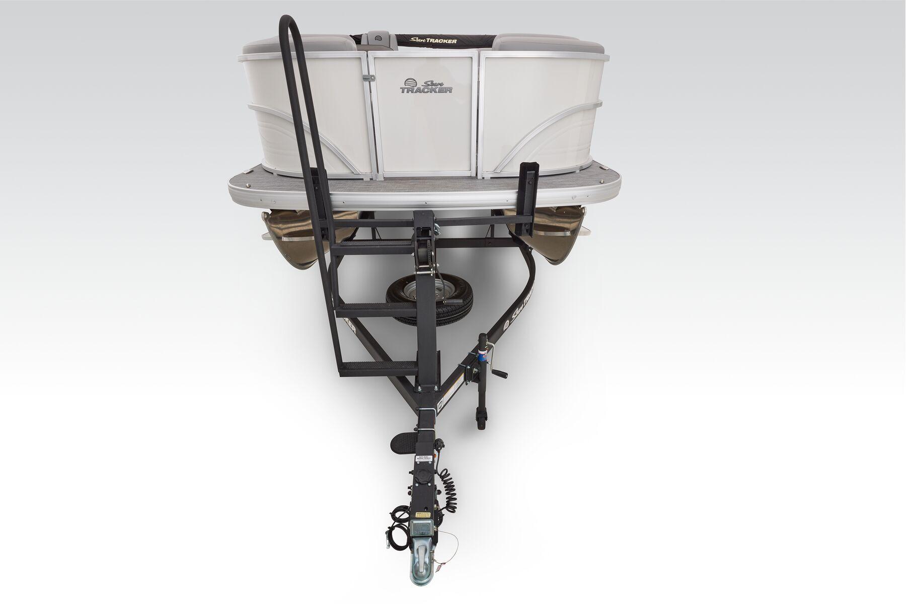 2026 Sun Tracker Party Barge 20 DLX - 15