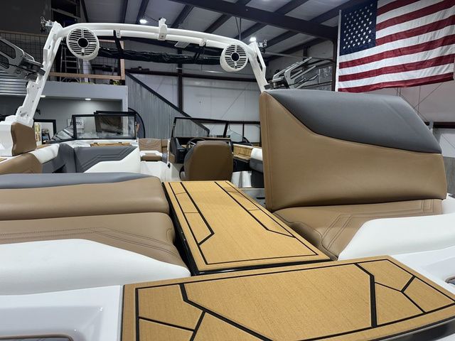2025 ATX Surf Boats 24 Type-S - 19