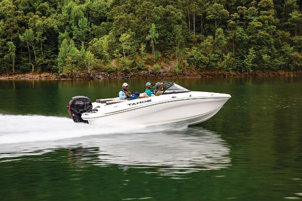 2025 Tahoe 185 S - 82