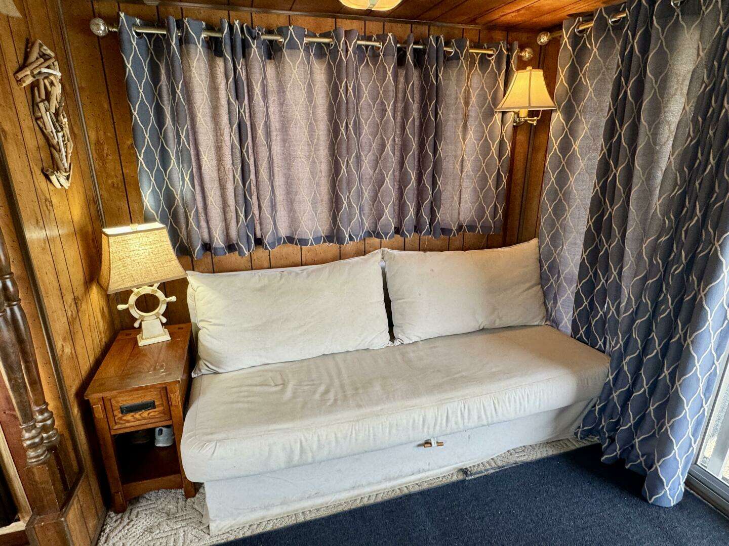 1977 Sumerset 14 x 58 Aluminum Hull Houseboat with Catwalks - Image 25