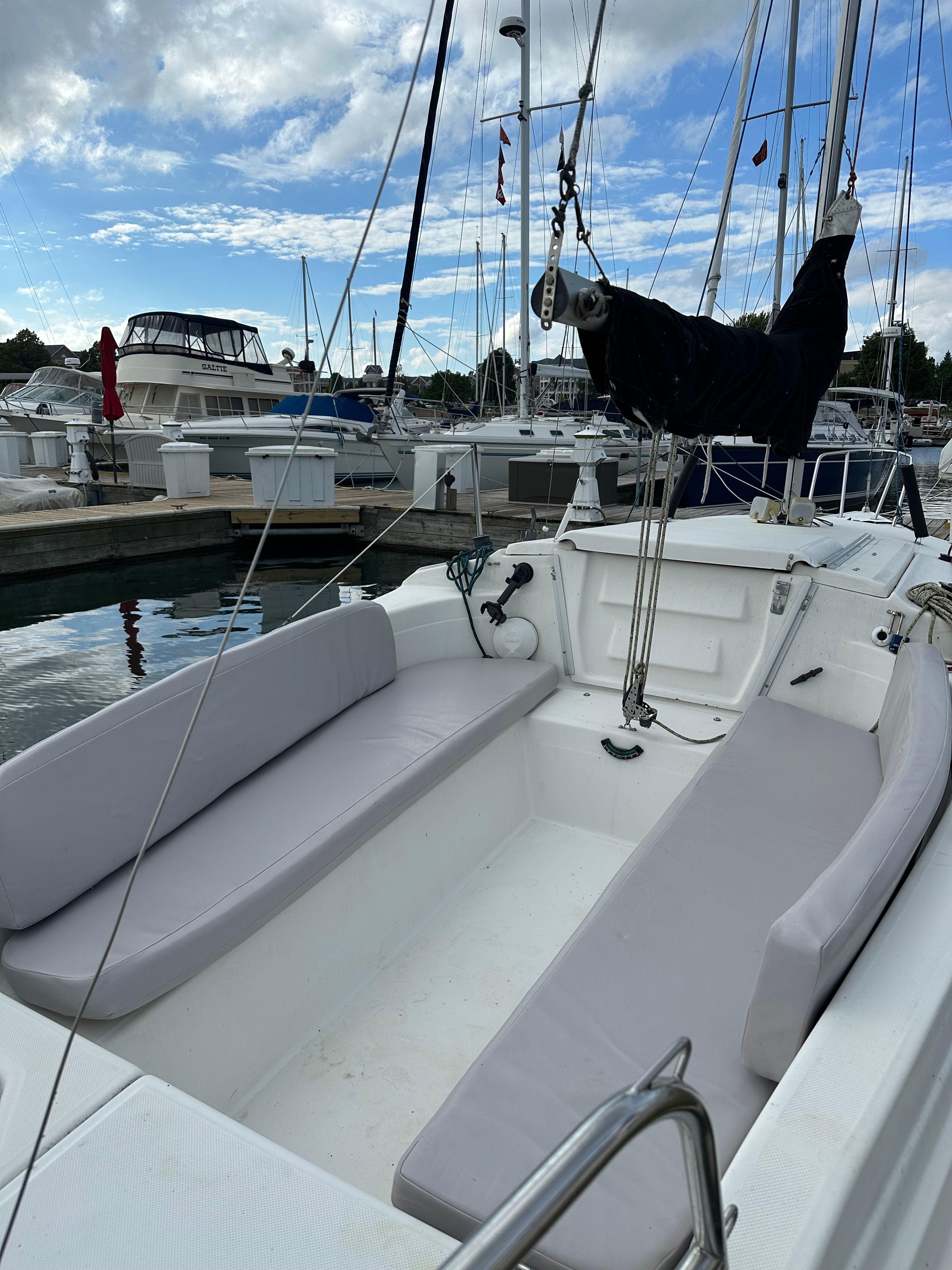 1994 MacGregor 26M - 11