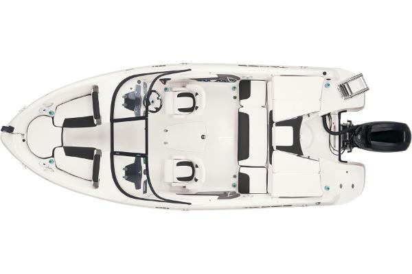 2025 Tahoe 200 S - 25