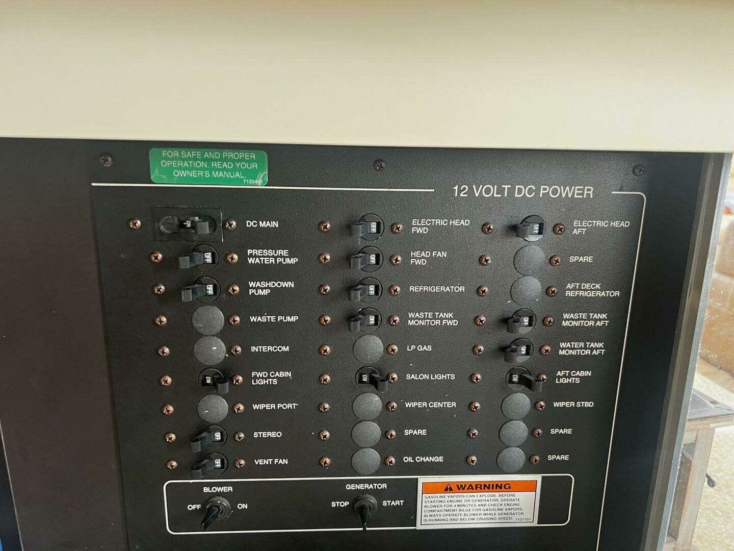 1999 Carver 356 Aft Cabin - Image 53