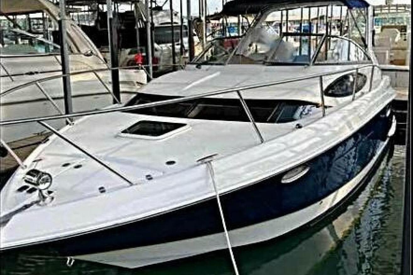 2006 Regal 3060 Window Express