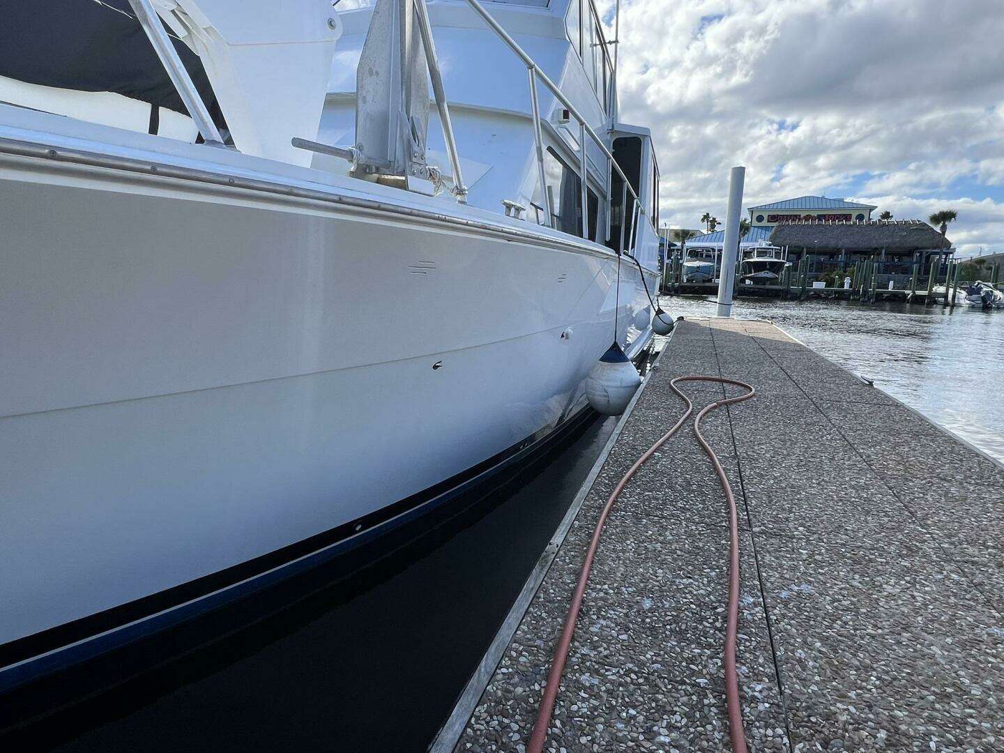 1999 Viking 60 CPMY - Image 8
