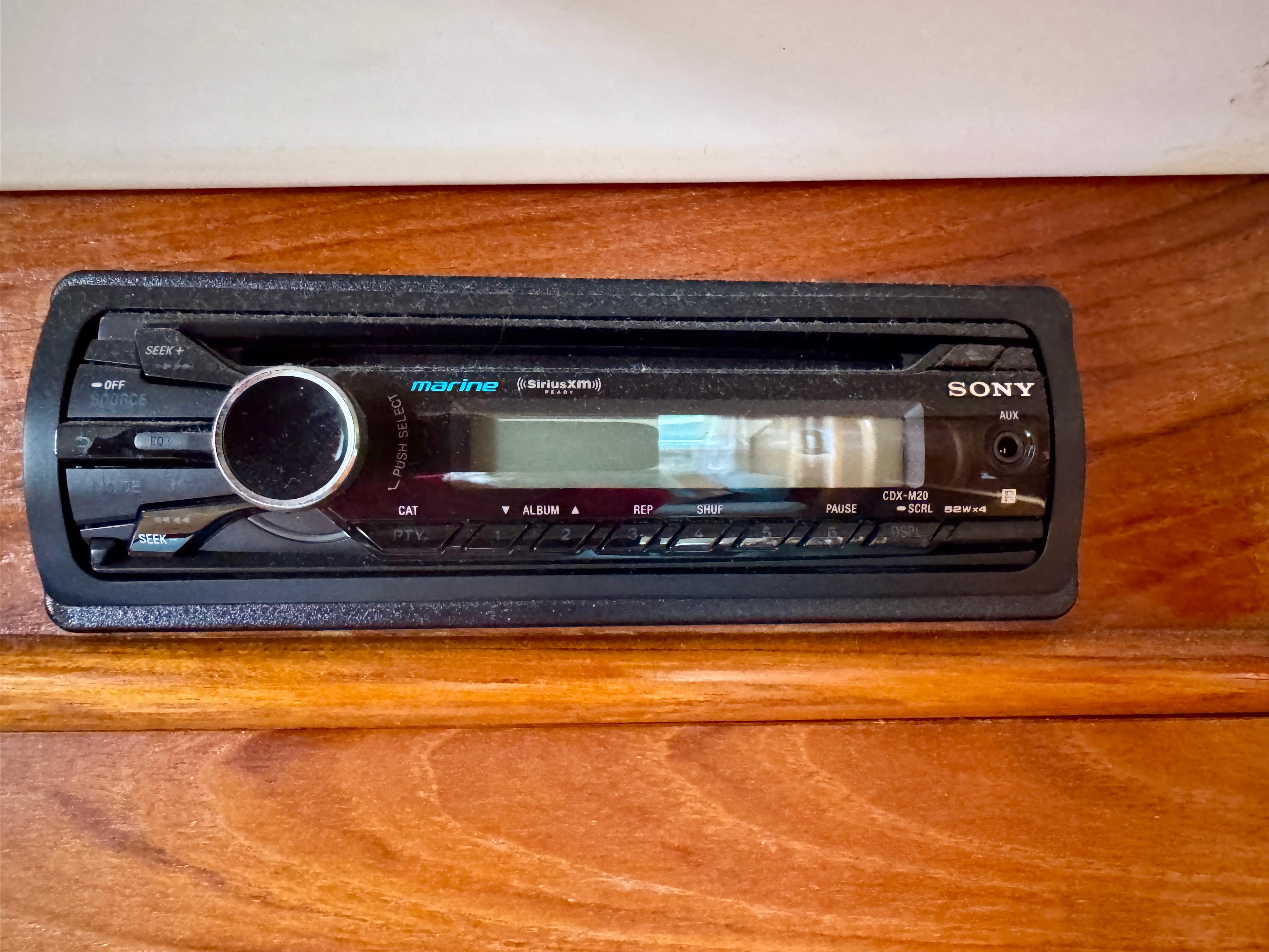 1989 Nonsuch 30 Ultra - 105
