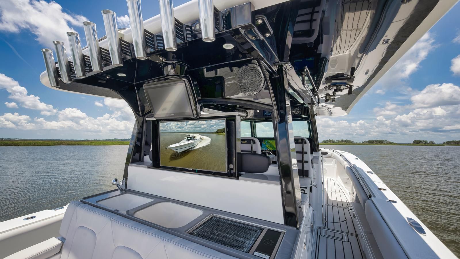 2021 HCB 53 Suenos - 22