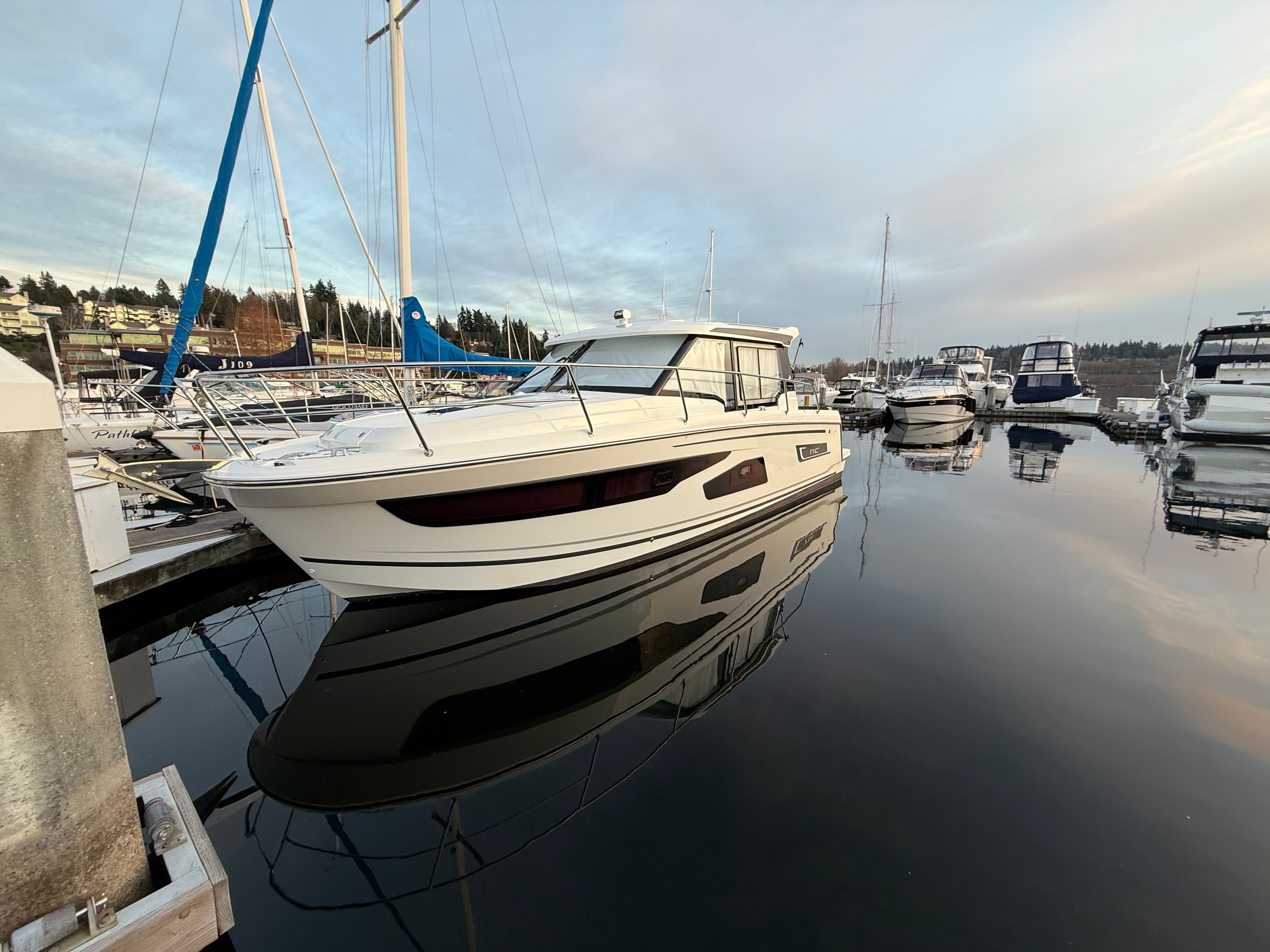 2021 Jeanneau NC Weekender 1095