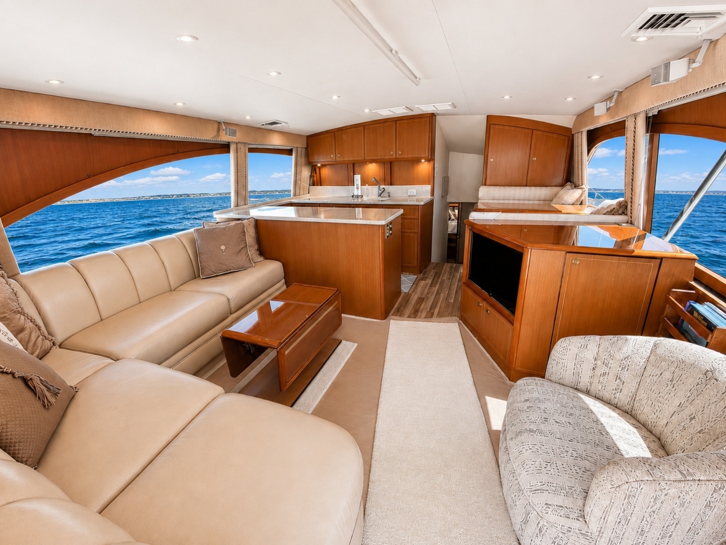 2004 Ocean Yachts 50 Convertible - Image 14