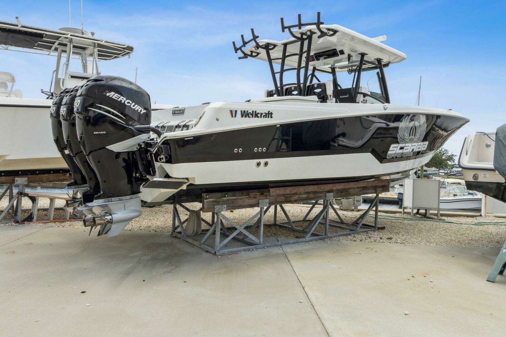 2023 Wellcraft 352 Fisherman Center Console - Image 3