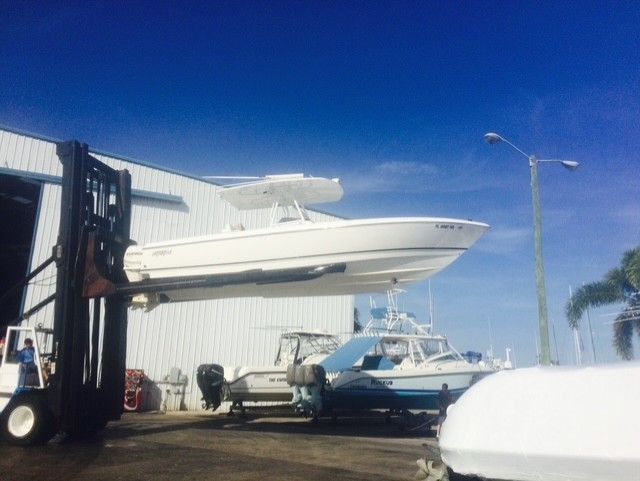 2006 Intrepid 30 Open - 2