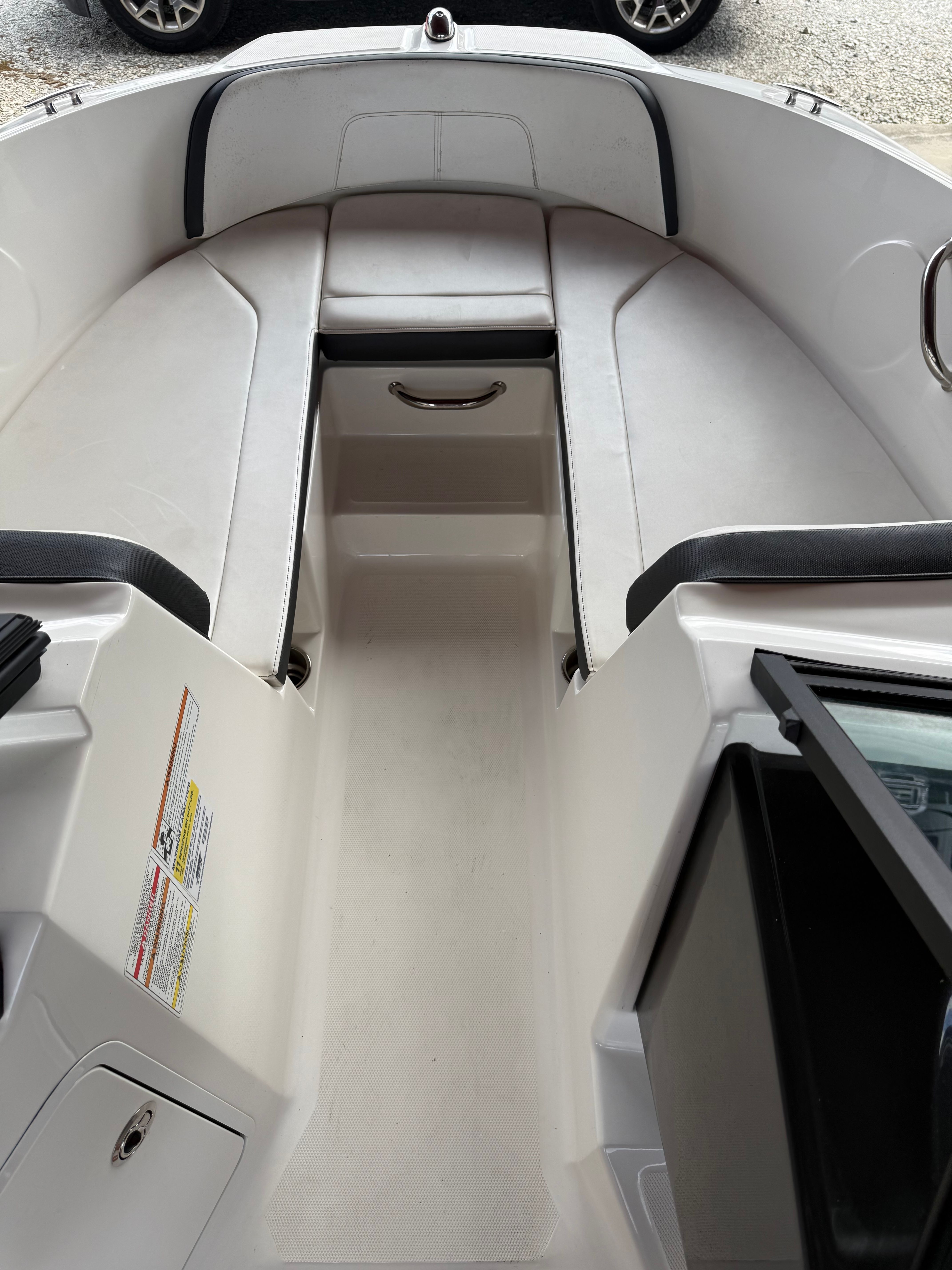 2017 Sea Ray SPX 190 Outboard - 11