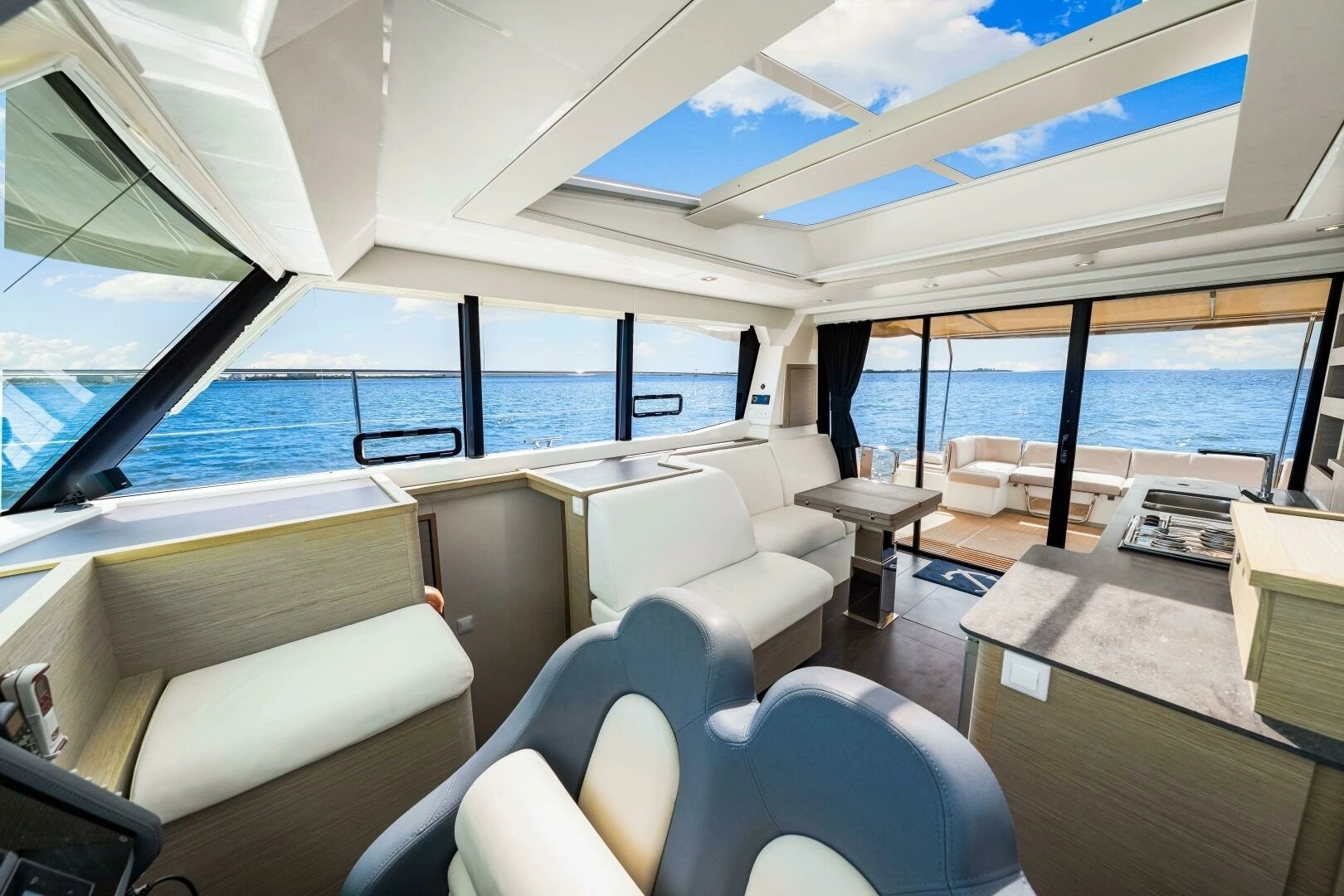 2021 Fountaine Pajot MY4.S - Image 16