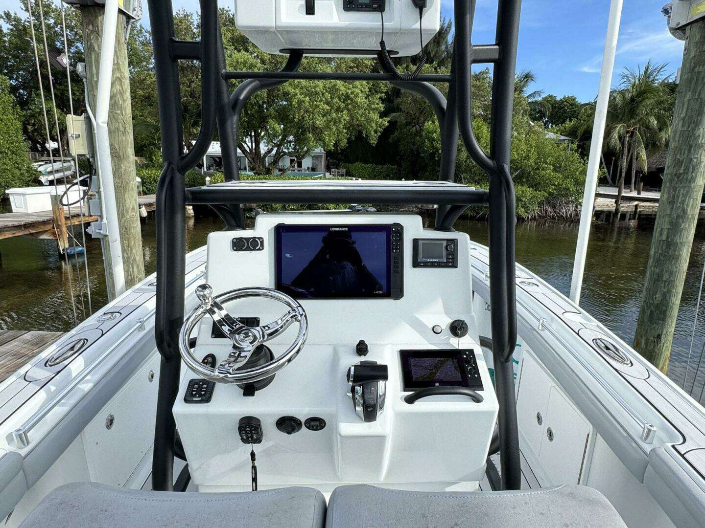 2021 Yellowfin 26 Hybrid - Image 24