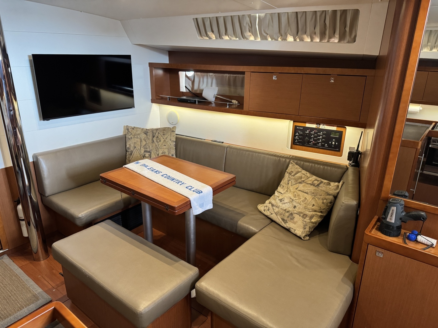 2017 Beneteau Oceanis 45 - Image 50