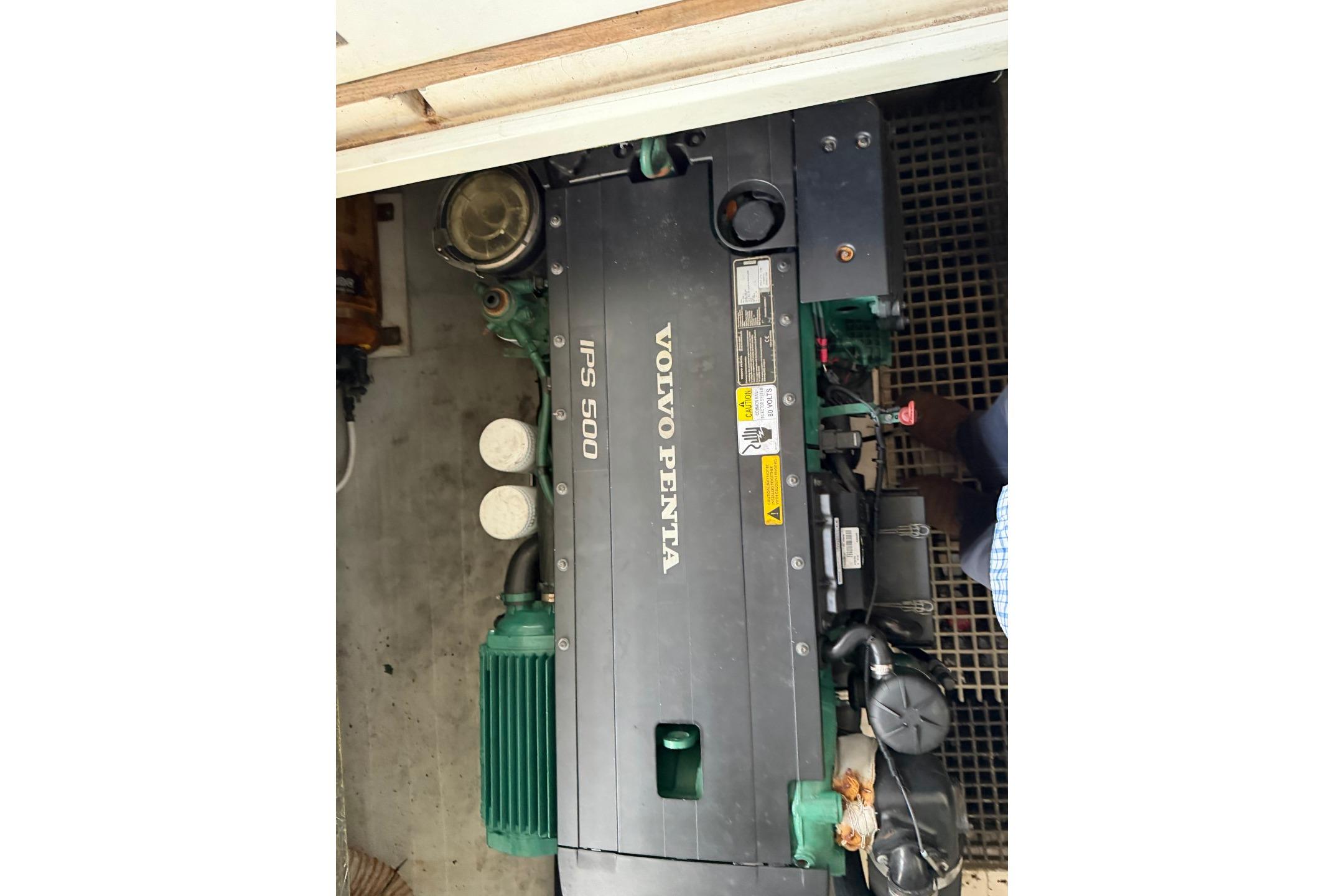 Volvo Penta IPS 500 engine in a 2017 Fjord 40 Open yacht.