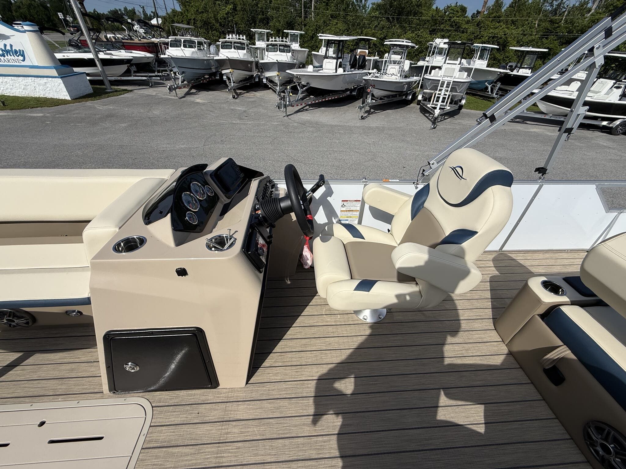 2026 SunCatcher Select Series 322SL-YAMAHA VF175 SHO - 8