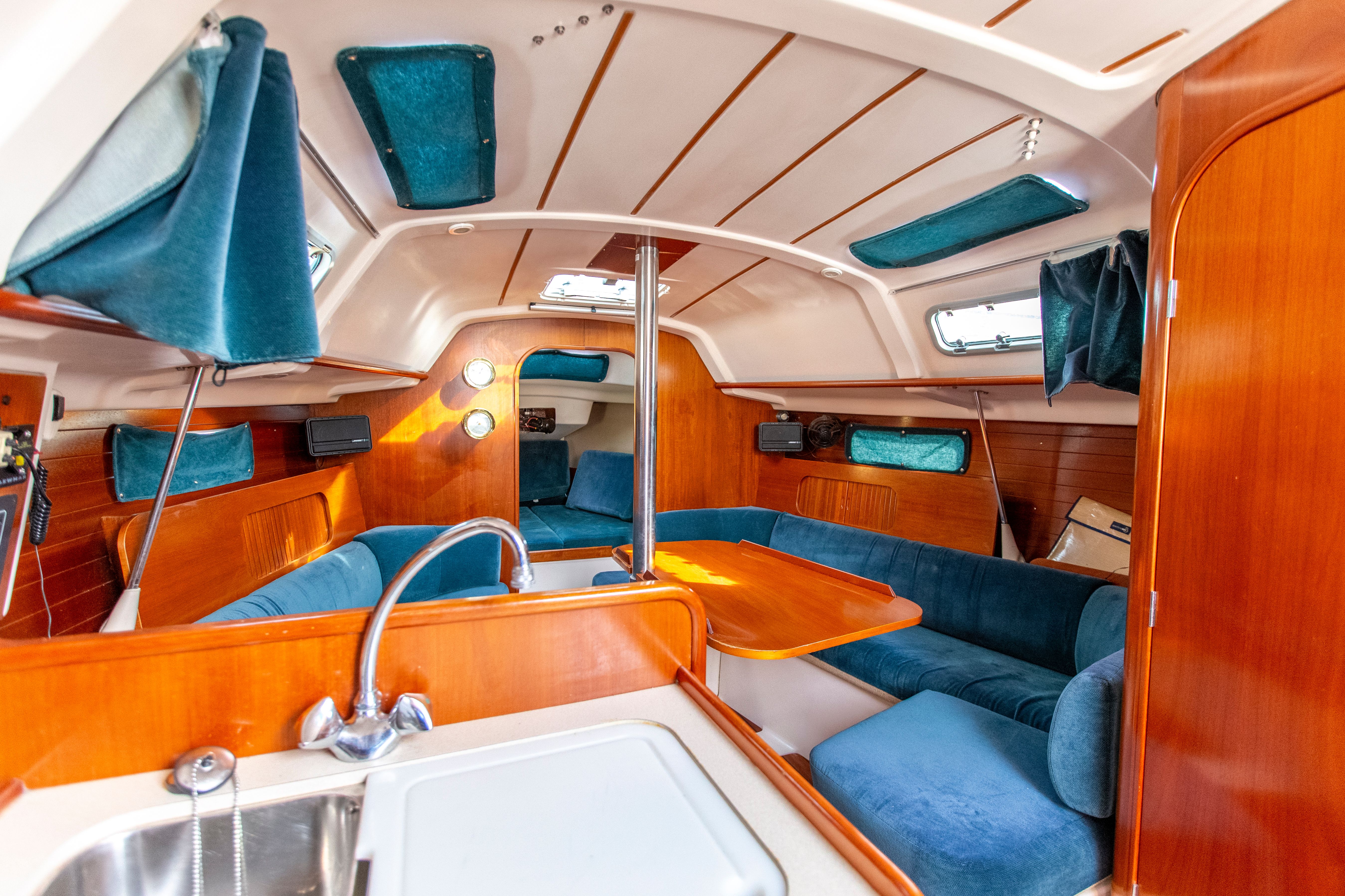 1995 Beneteau Oceanis 321 - 48