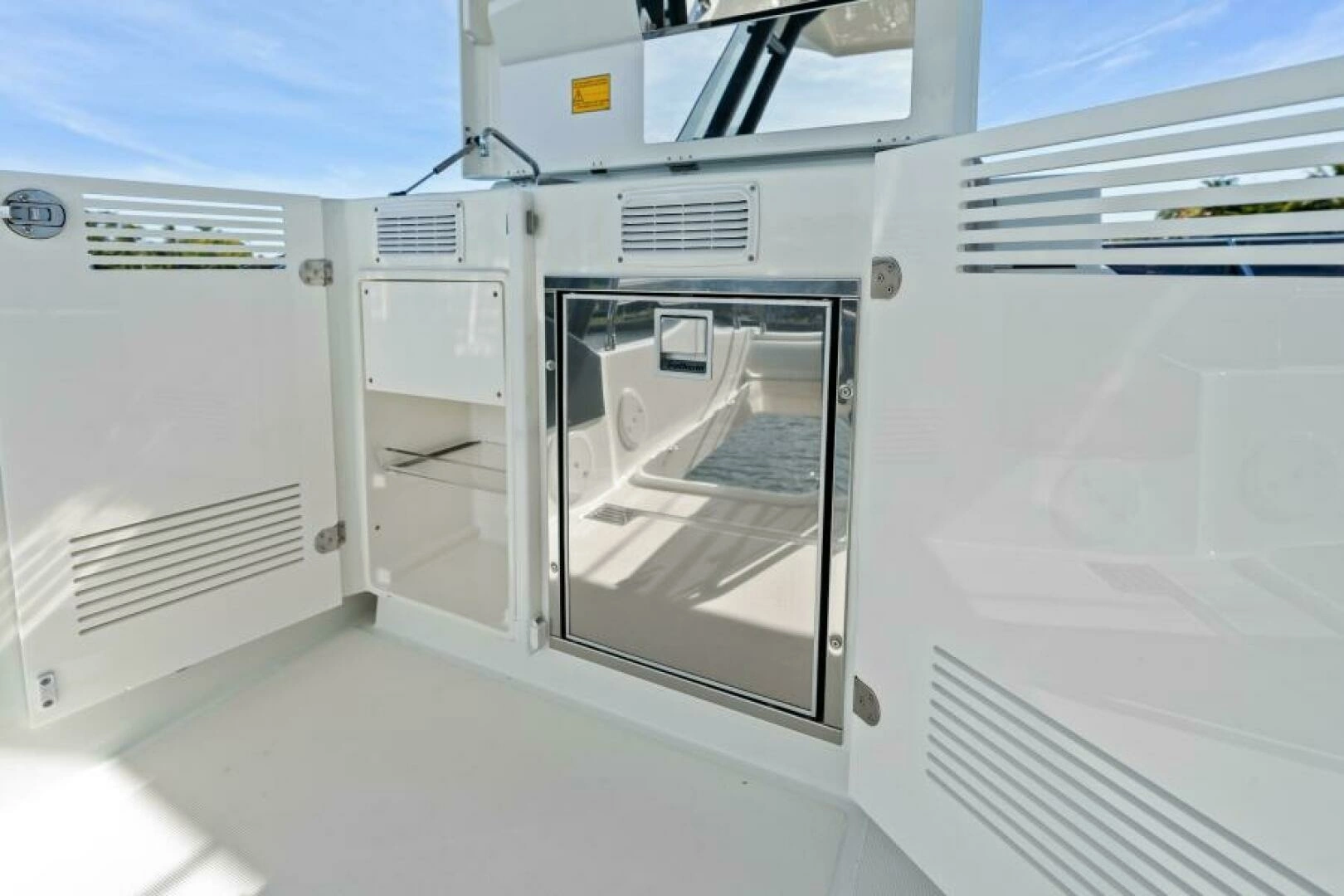 2020 Prestige 520 Flybridge - Image 50