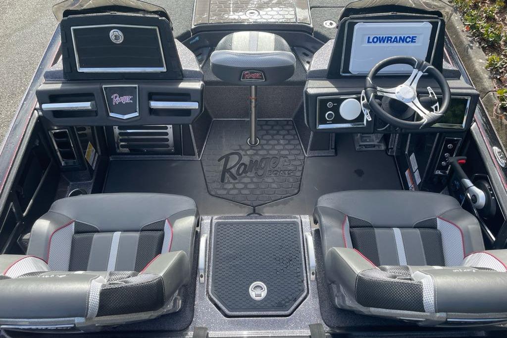 2025 Ranger Z520R Cup-Equipped boat interior with dual seats and advanced controls.