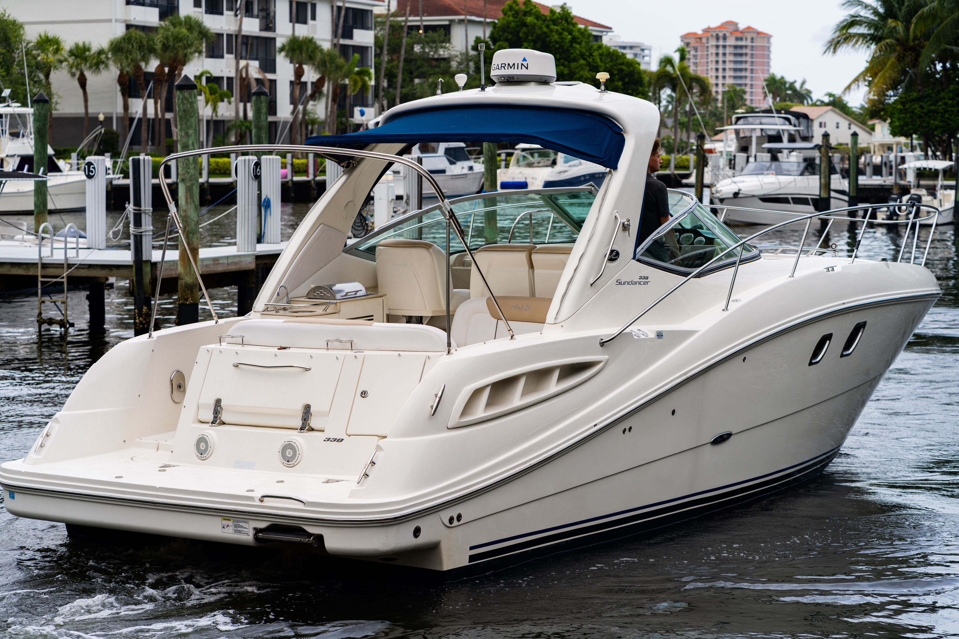 2010 Sea Ray Sundancer 330 - 2
