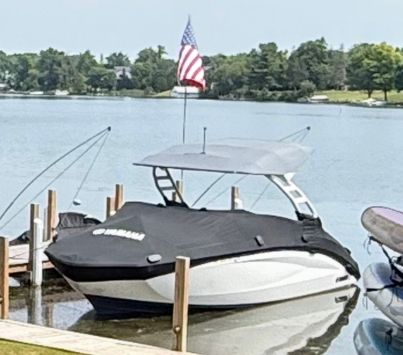 2023 Yamaha Boats 252SD