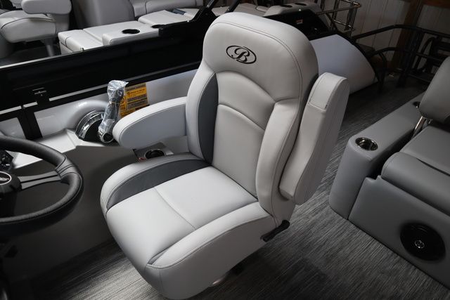 2026 Bentley Pontoons Legacy 223 Swingback Triple Tube Pkg - 6
