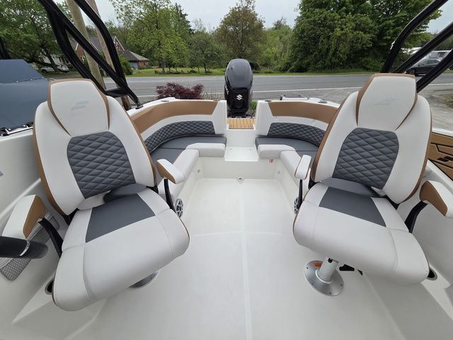 2026 Starcraft SVX 230 DC OB w/250hp and Trailer - 30