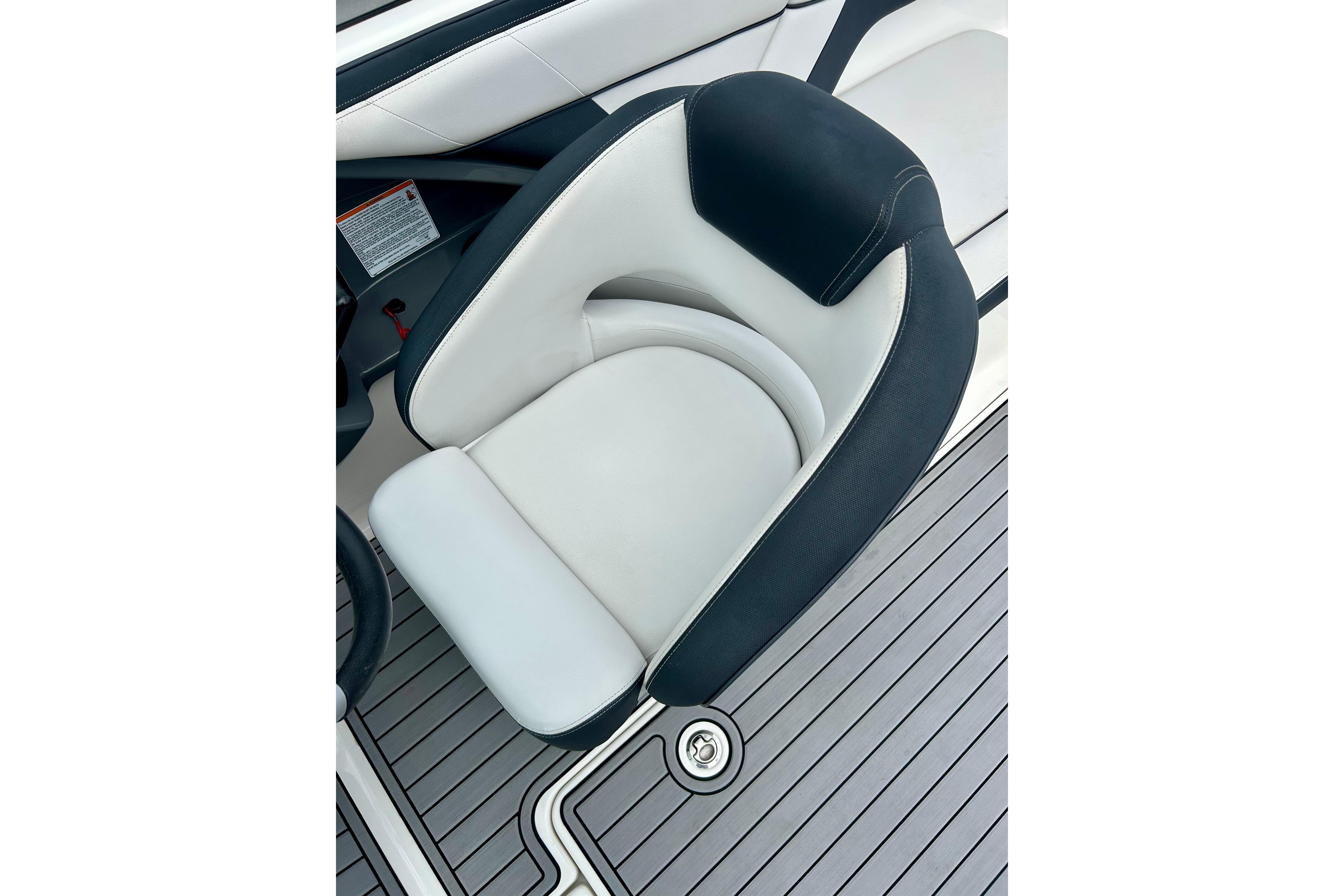 2015 Yamaha Boats AR210 seat with sleek design and comfortable upholstery.