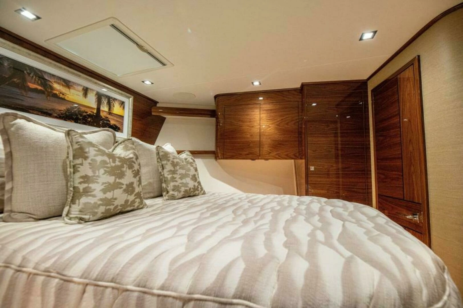 2023 Viking 64 Convertible - Image 36