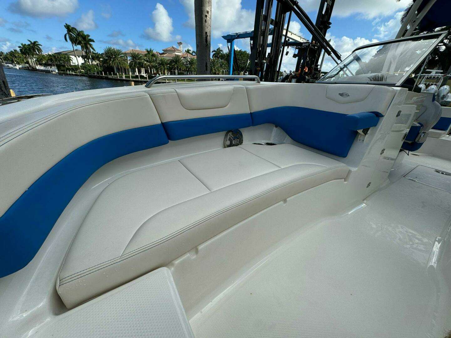 2017 Chaparral 250 Suncoast - Image 9
