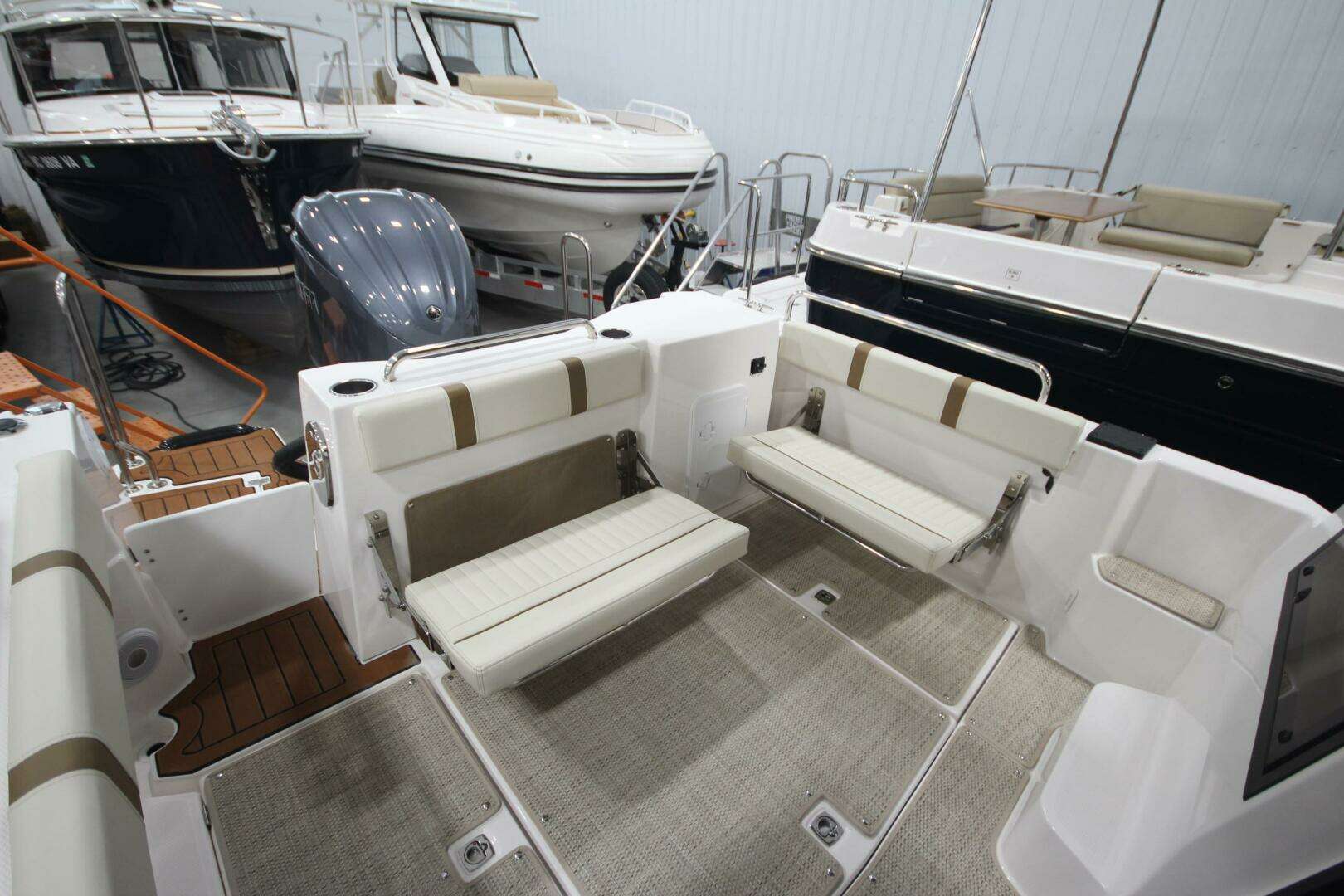 2026 Ranger Tugs R-25 Luxury Edition - Image 10