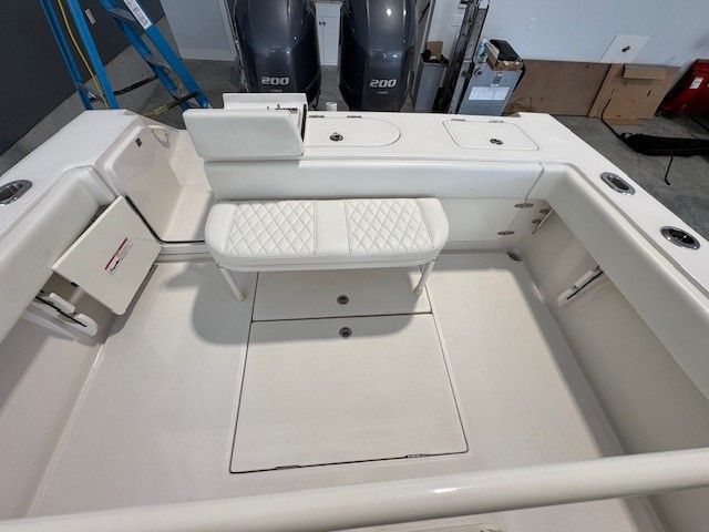 Interior view of a 2020 Jupiter 26 FS Center Console boat.