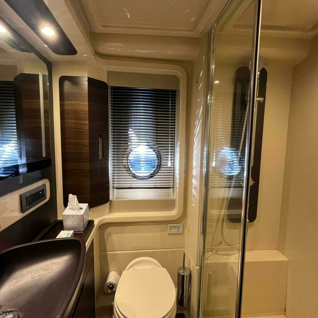 2015 Azimut 50 fly - Image 24