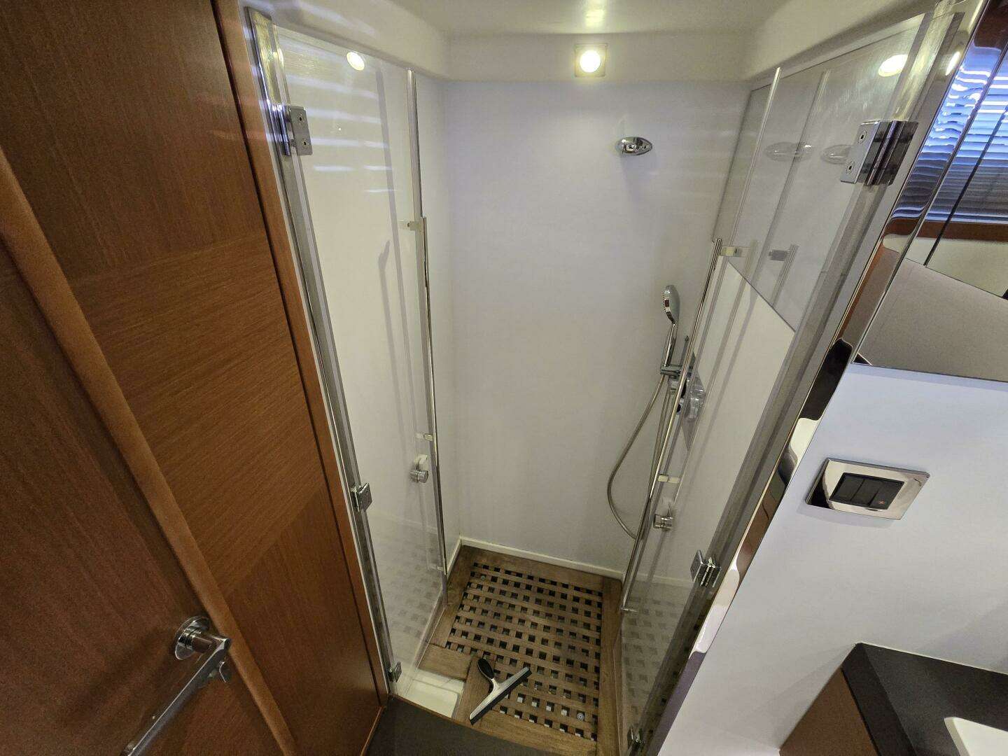 2013 Prestige 500 - Image 22
