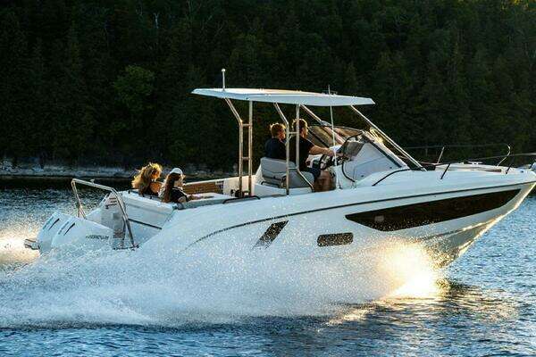2025 Beneteau Flyer 9 SunDeck