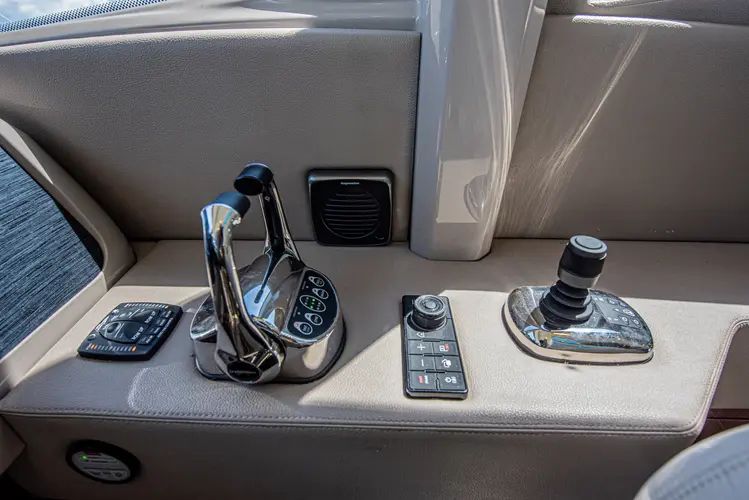 2018 Sea Ray L550 - Image 49