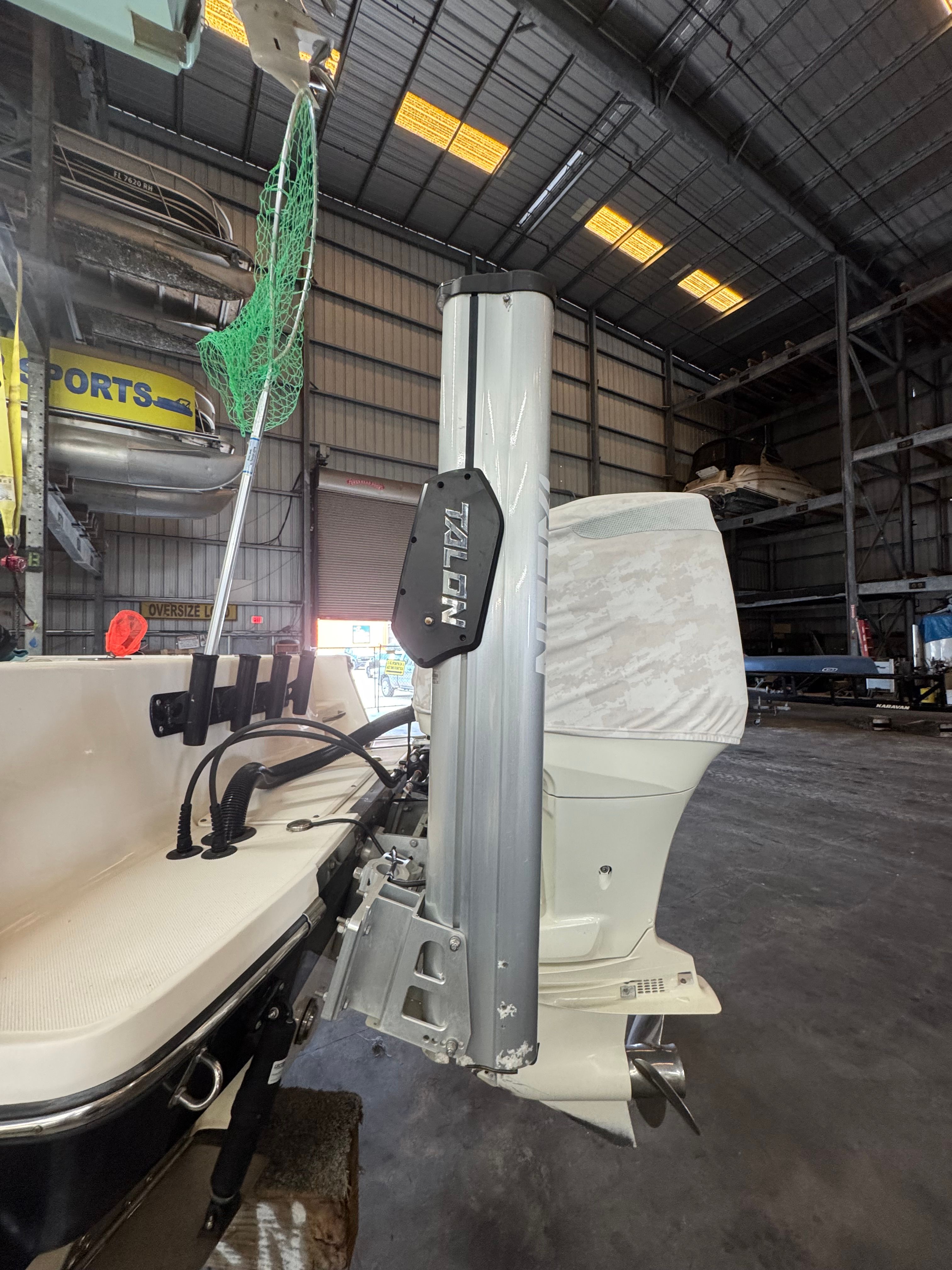 2020 Sea Born LX24 Center Console - 43
