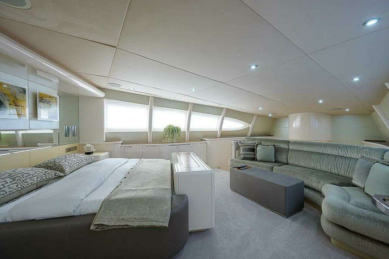 2005 DMB Danube Motor Yacht - Image 38